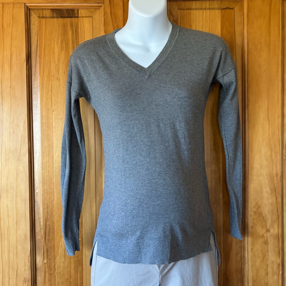 Gap maternity sweater